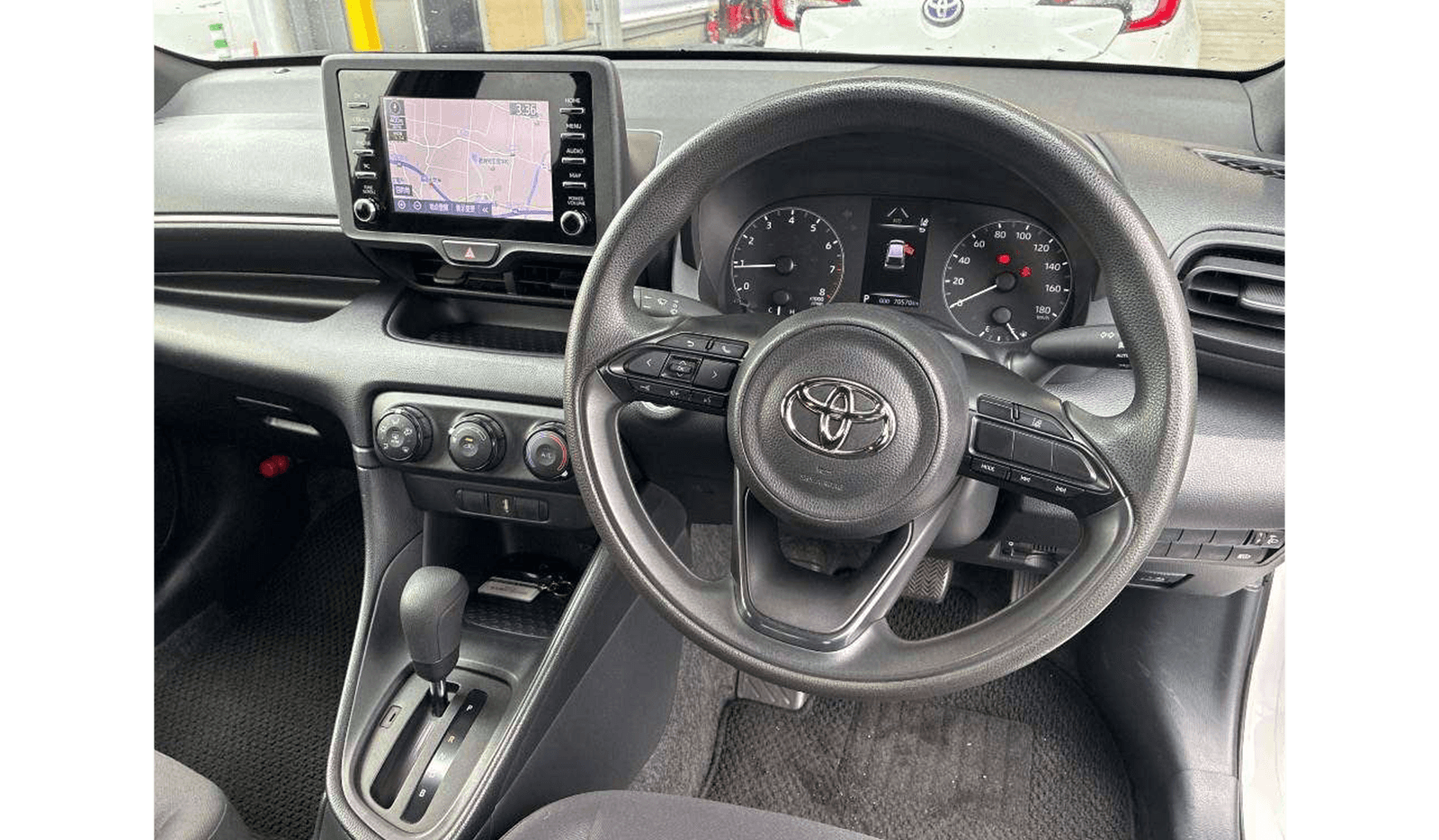 2020 Toyota Yaris X image-5
