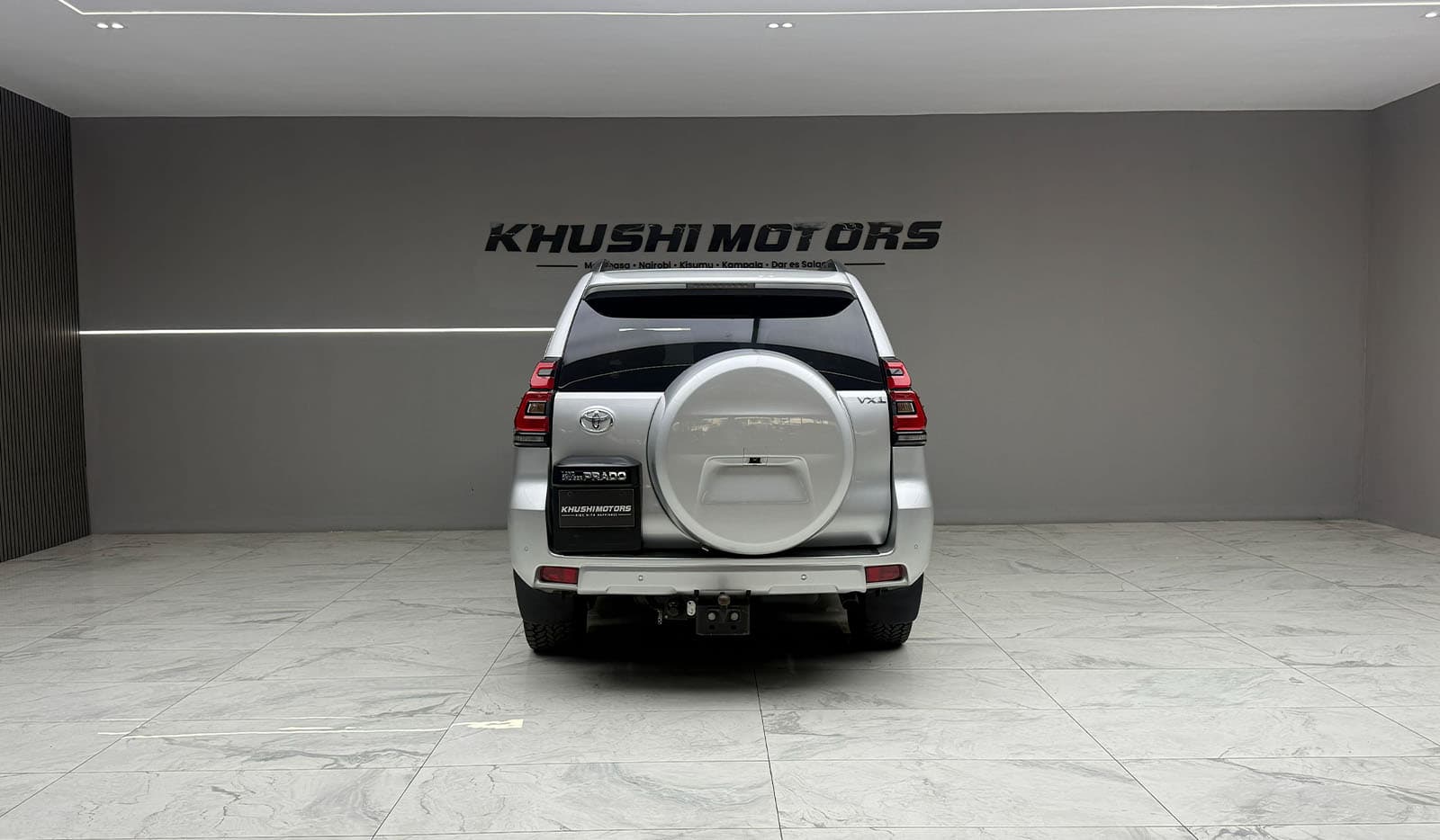 2022 Toyota Land Cruiser Prado VXL image-5