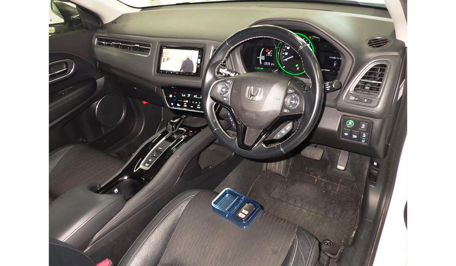 2019 Honda Vezel Hybrid Z Honda Sensing image-5
