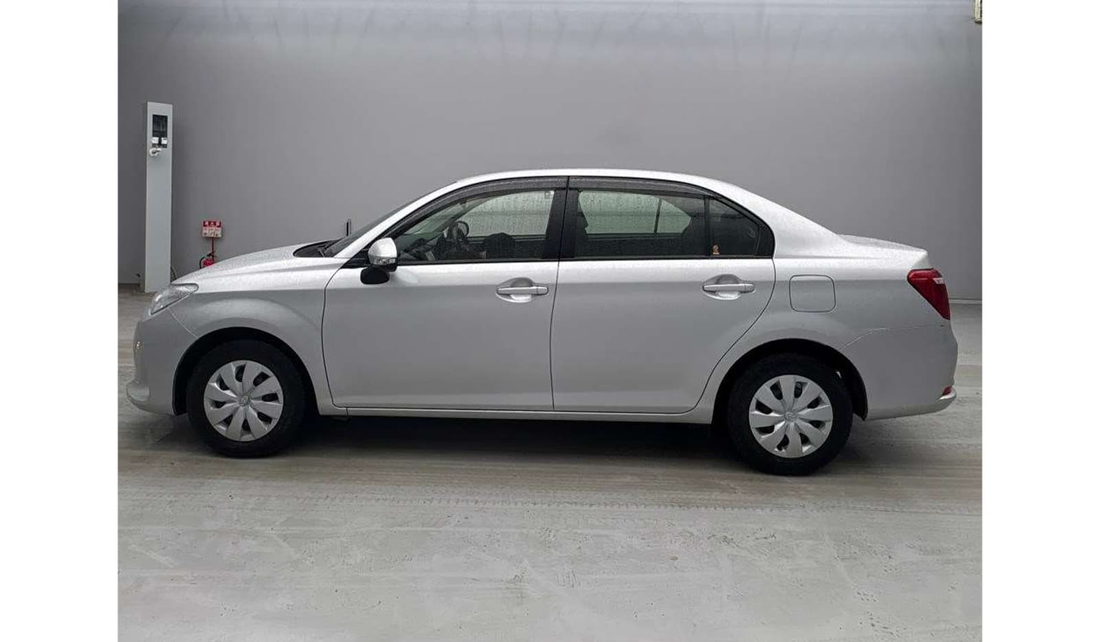 2019 Toyota Corolla Axio 1.3X image-3