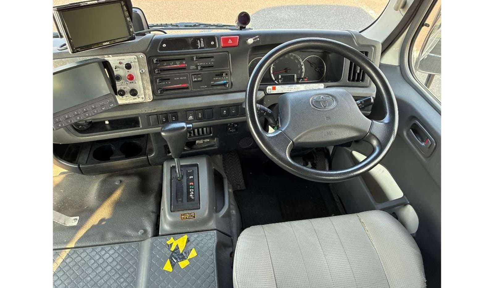 2020 Toyota Coaster LX image-5