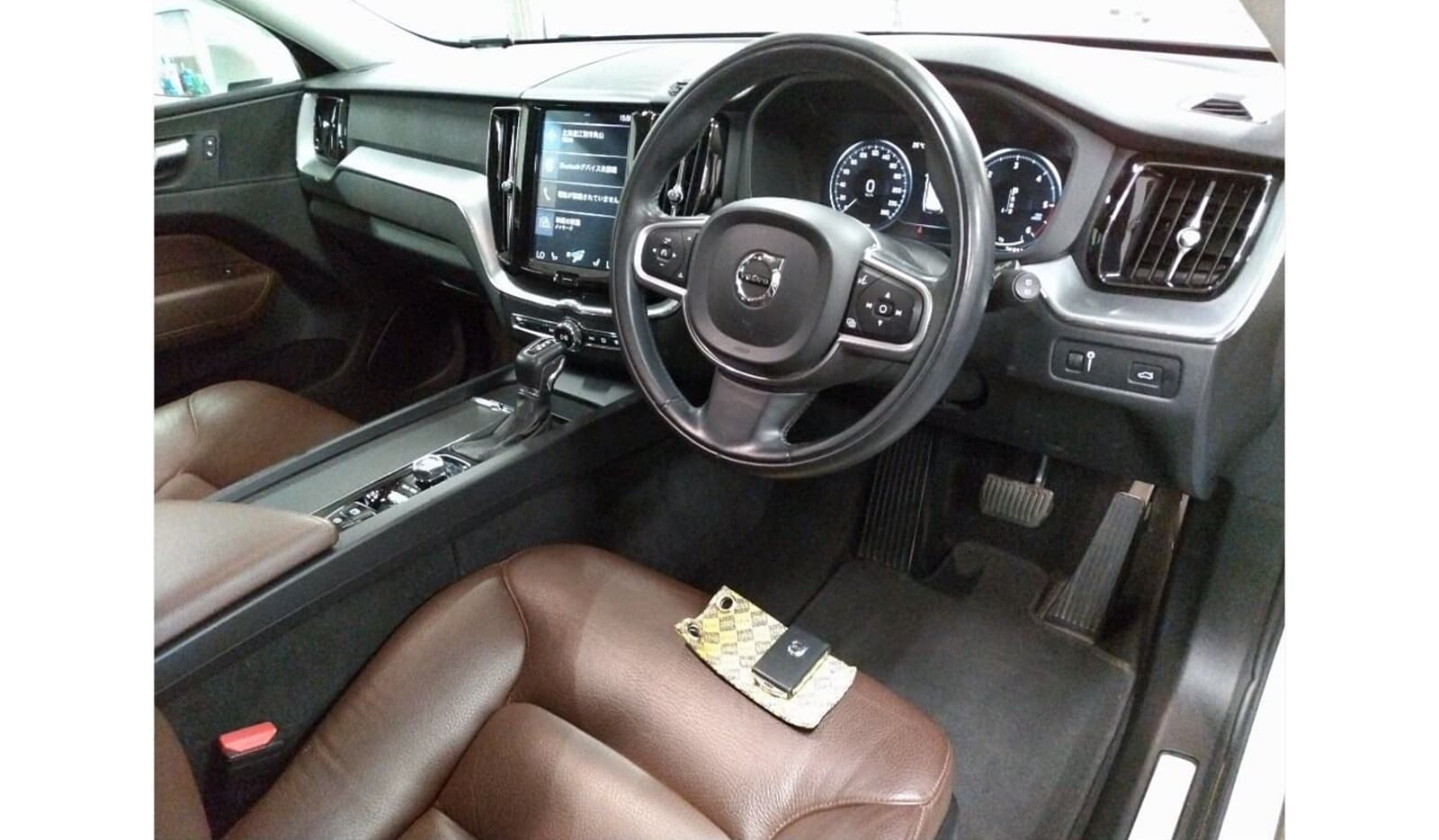 2018 Volvo XC60 image-5