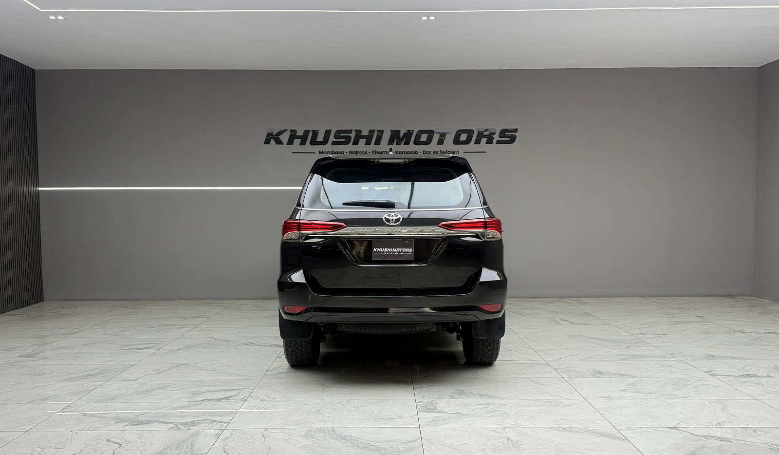 2019 Toyota Fortuner image-5