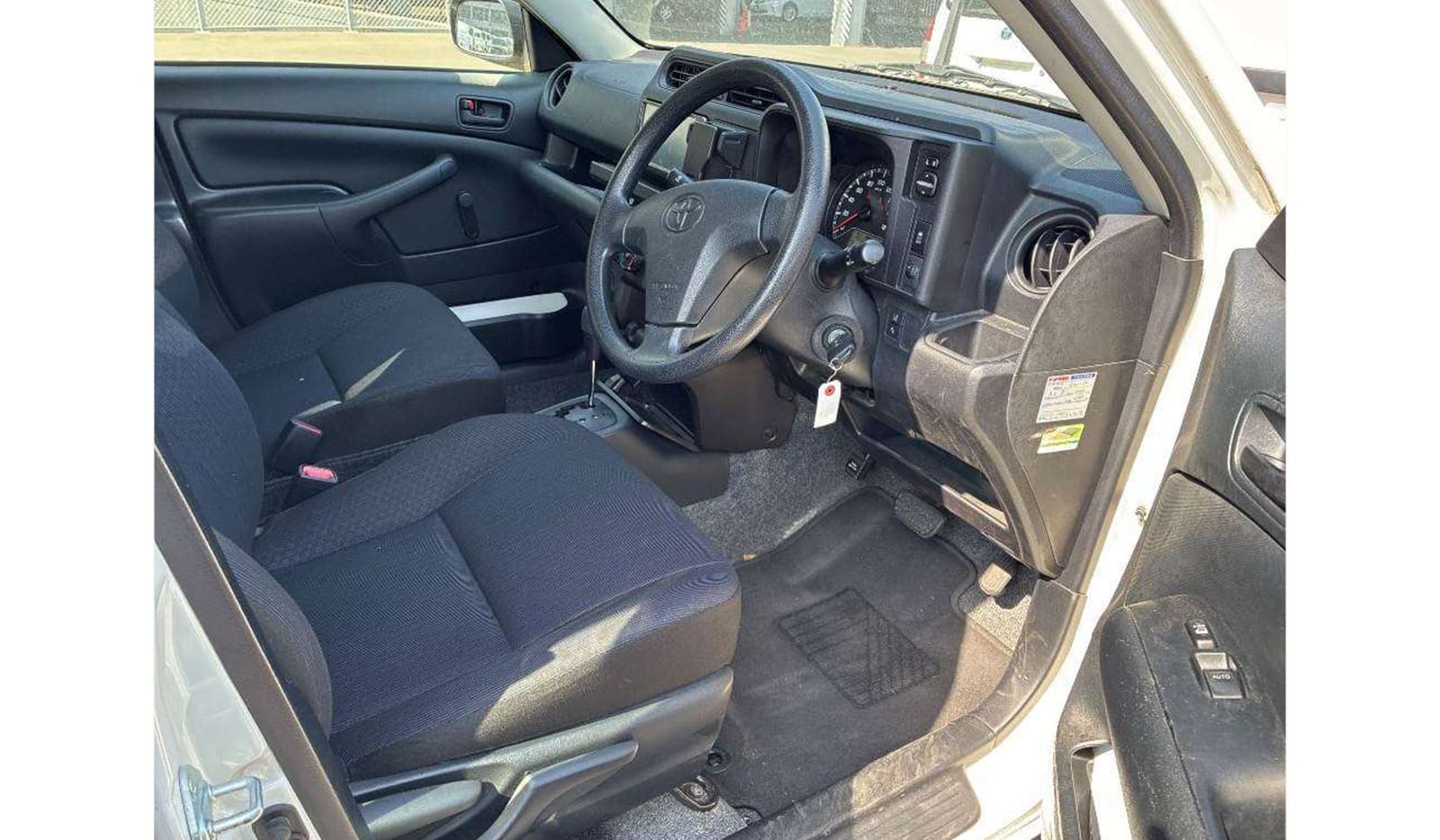 2019 Toyota Probox DX Comfort image-5