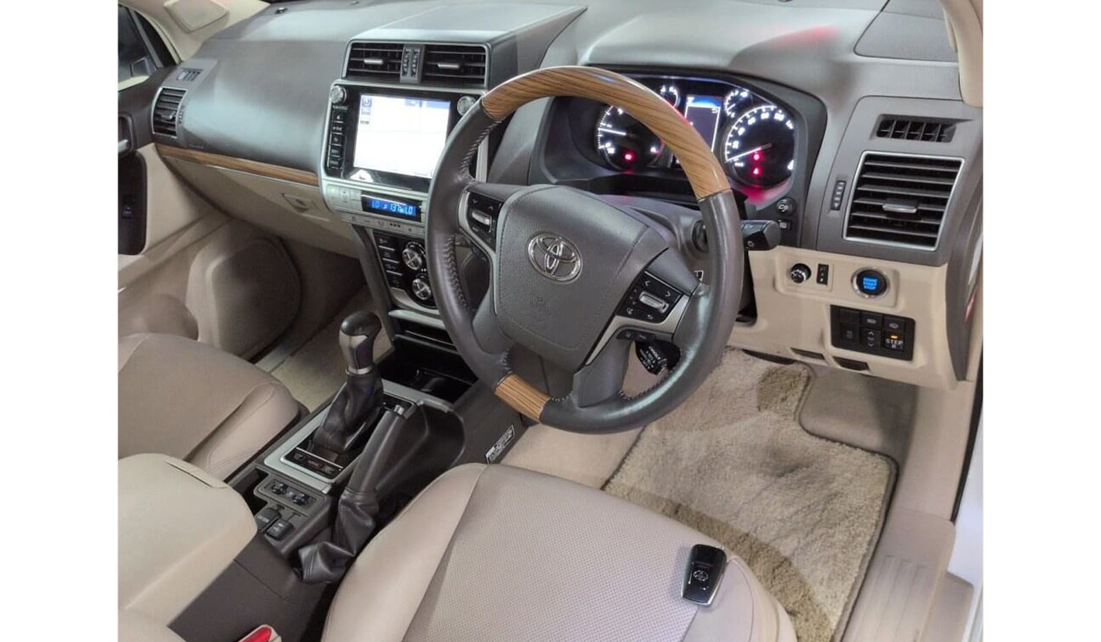 2018 Toyota Land Cruiser Prado image-5