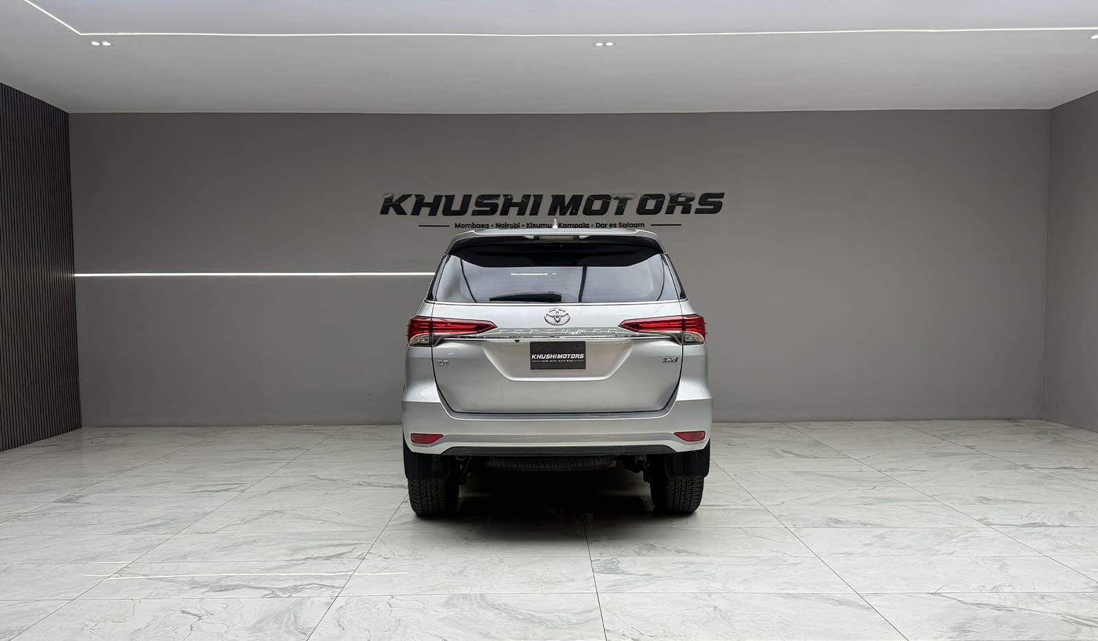 2019 Toyota Fortuner image-5