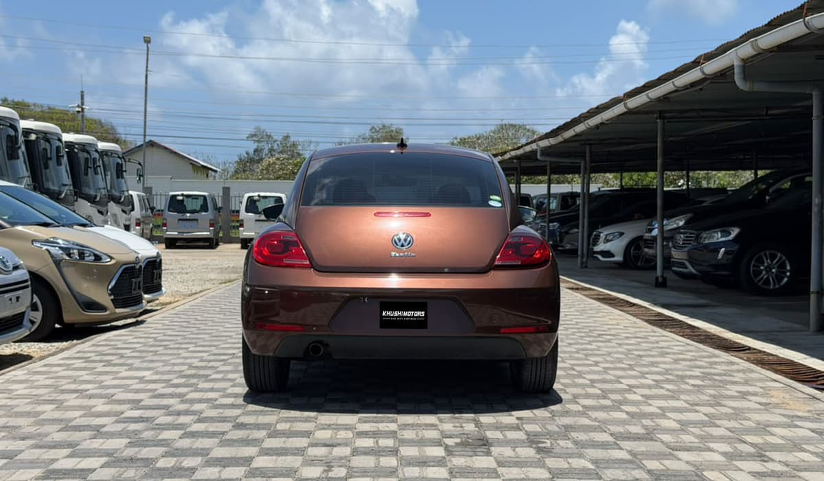 2018 Volkswagen Beetle Design image-5
