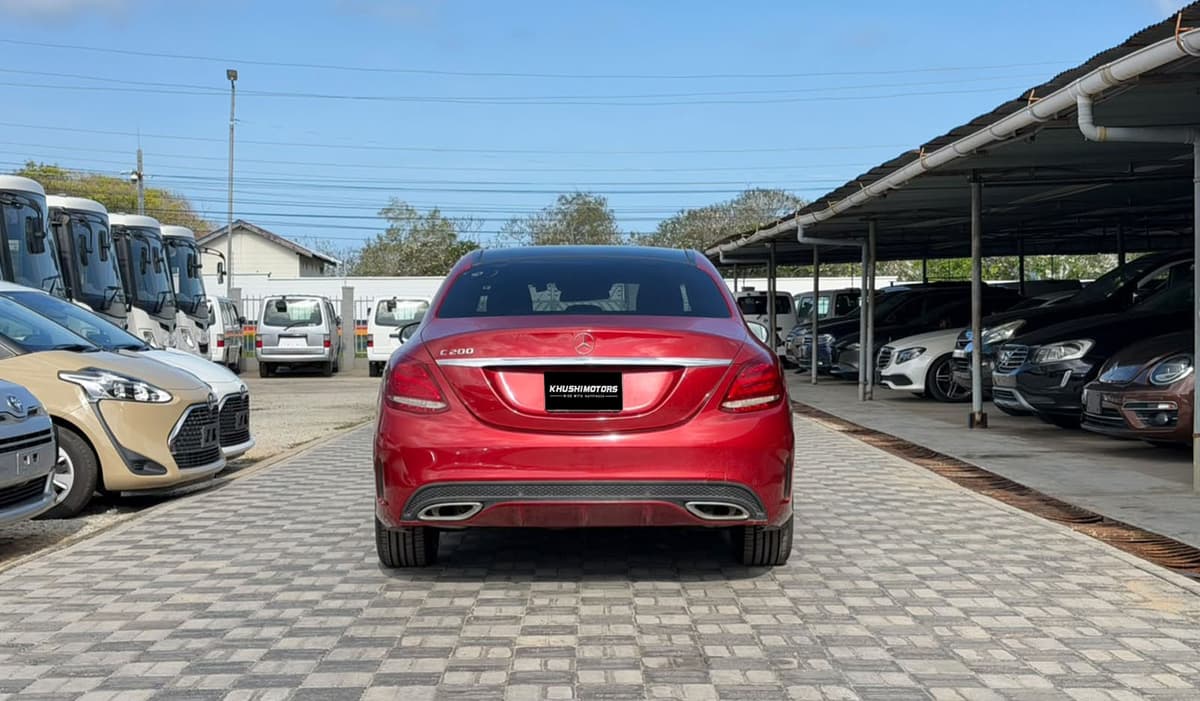 2018 Mercedes-Benz C-Class AMG Line C200 image-5