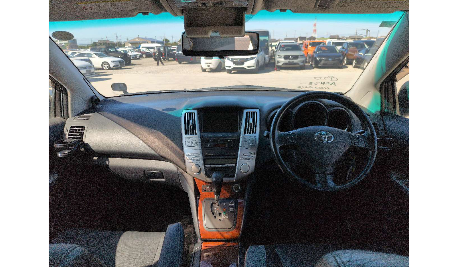 2011 Toyota Harrier image-5