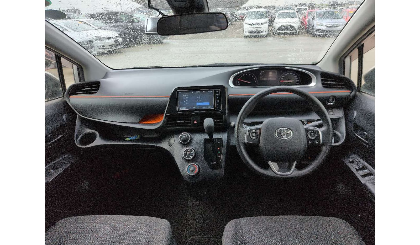 2019 Toyota Sienta image-5