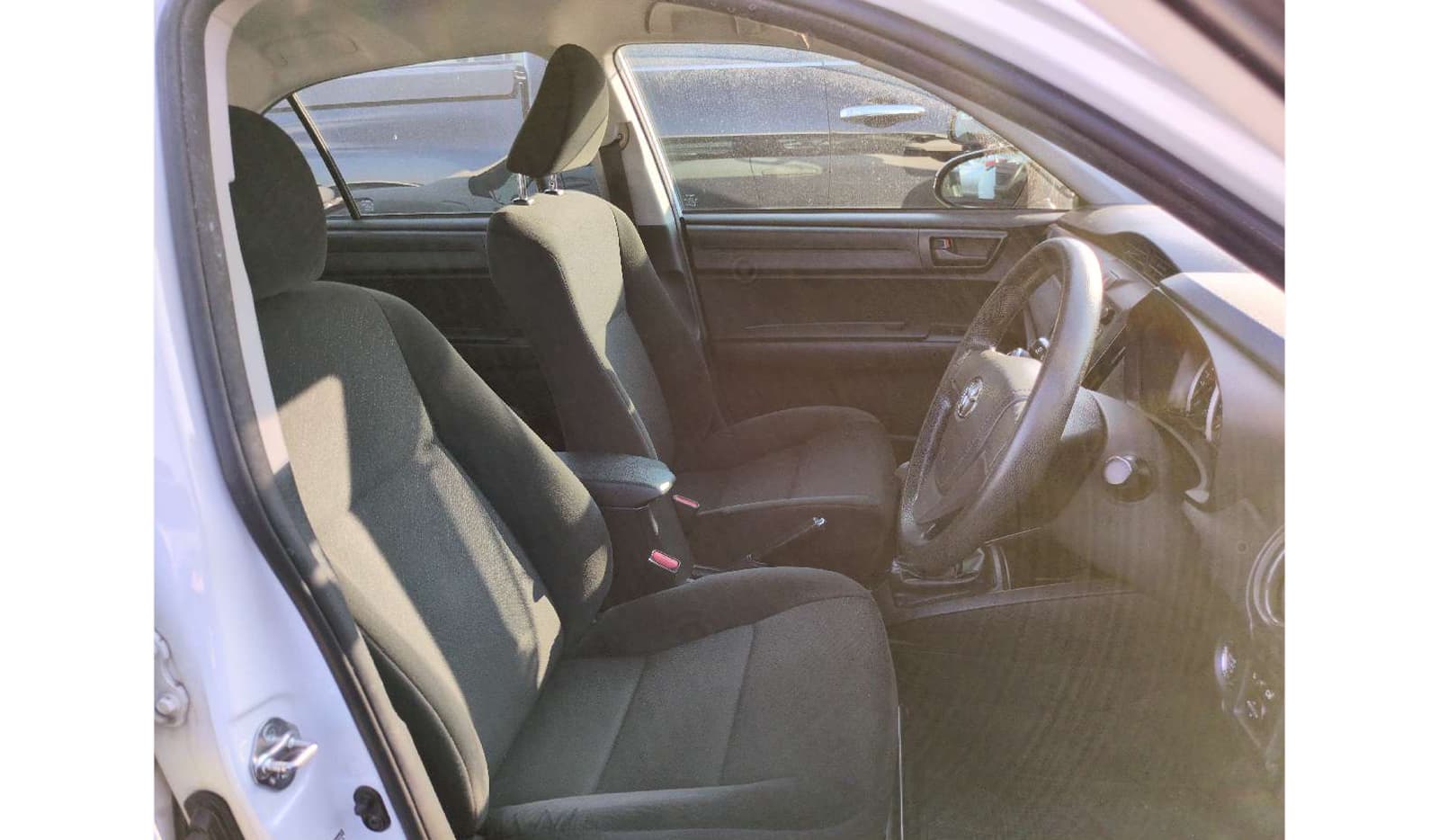 2020 Toyota Corolla Axio image-5