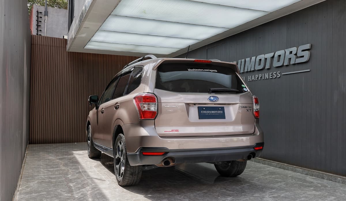 2013 Subaru Forester 2.0XT Eyesight image-4