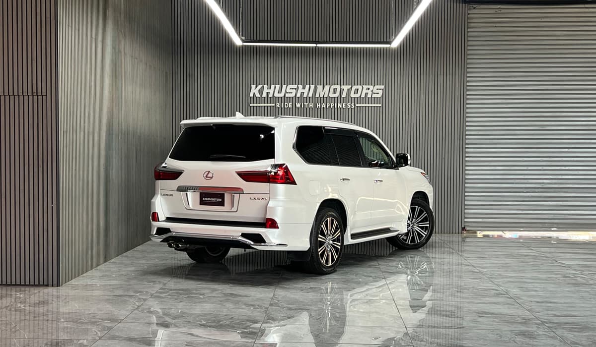 2018 Lexus LX LX570 image-6