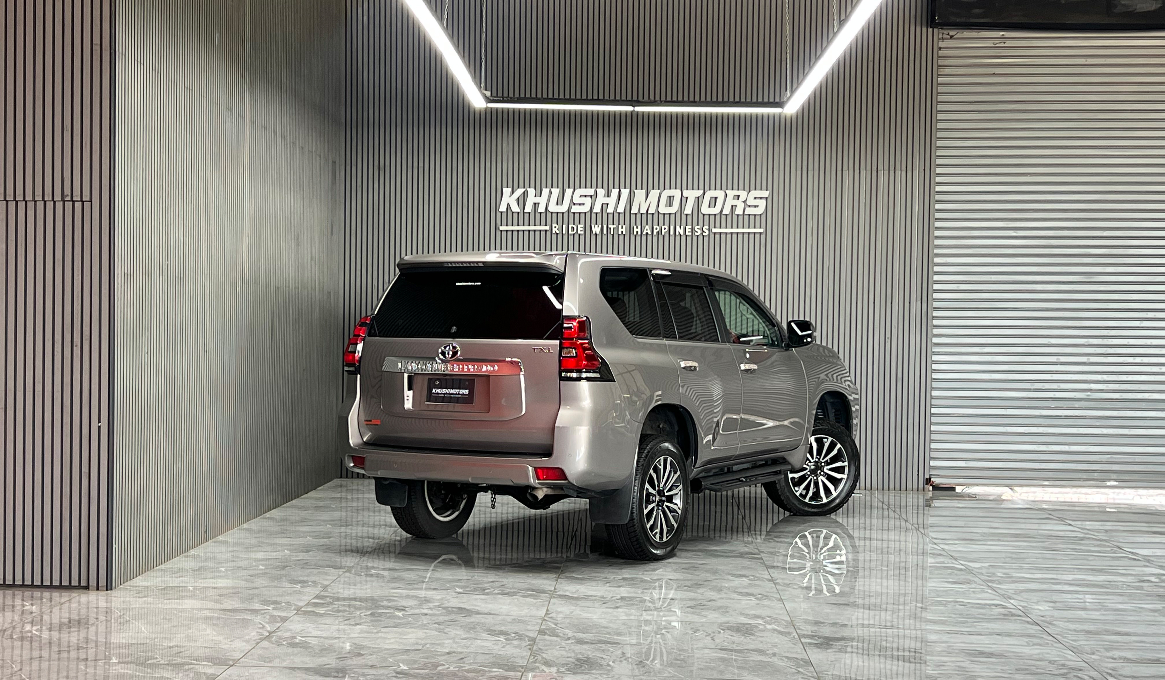 2019 Toyota Land Cruiser Prado TX L Package image-6