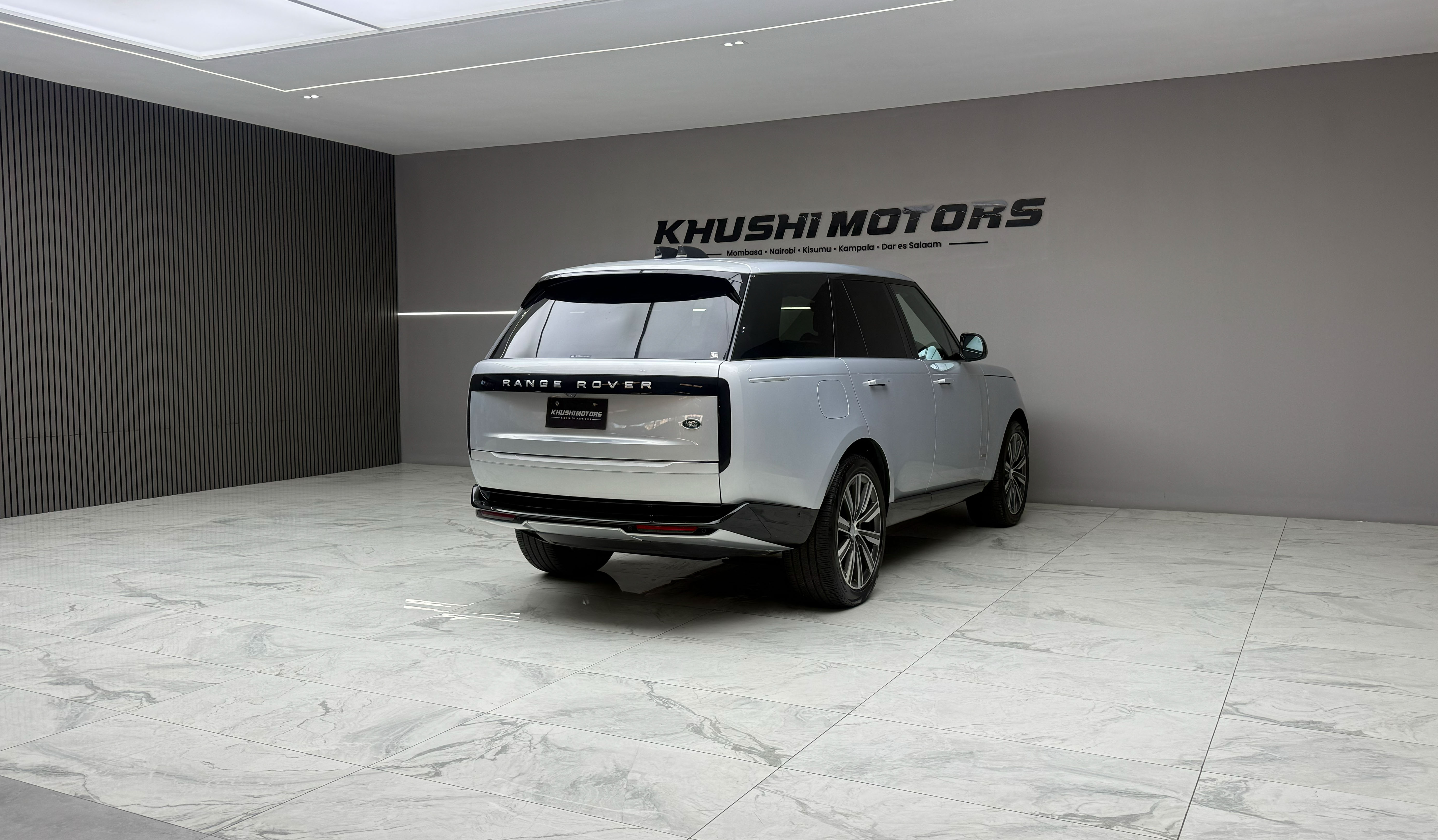 2023 Land Rover Range Rover AUTOBIOGRAPHY D300 image-6