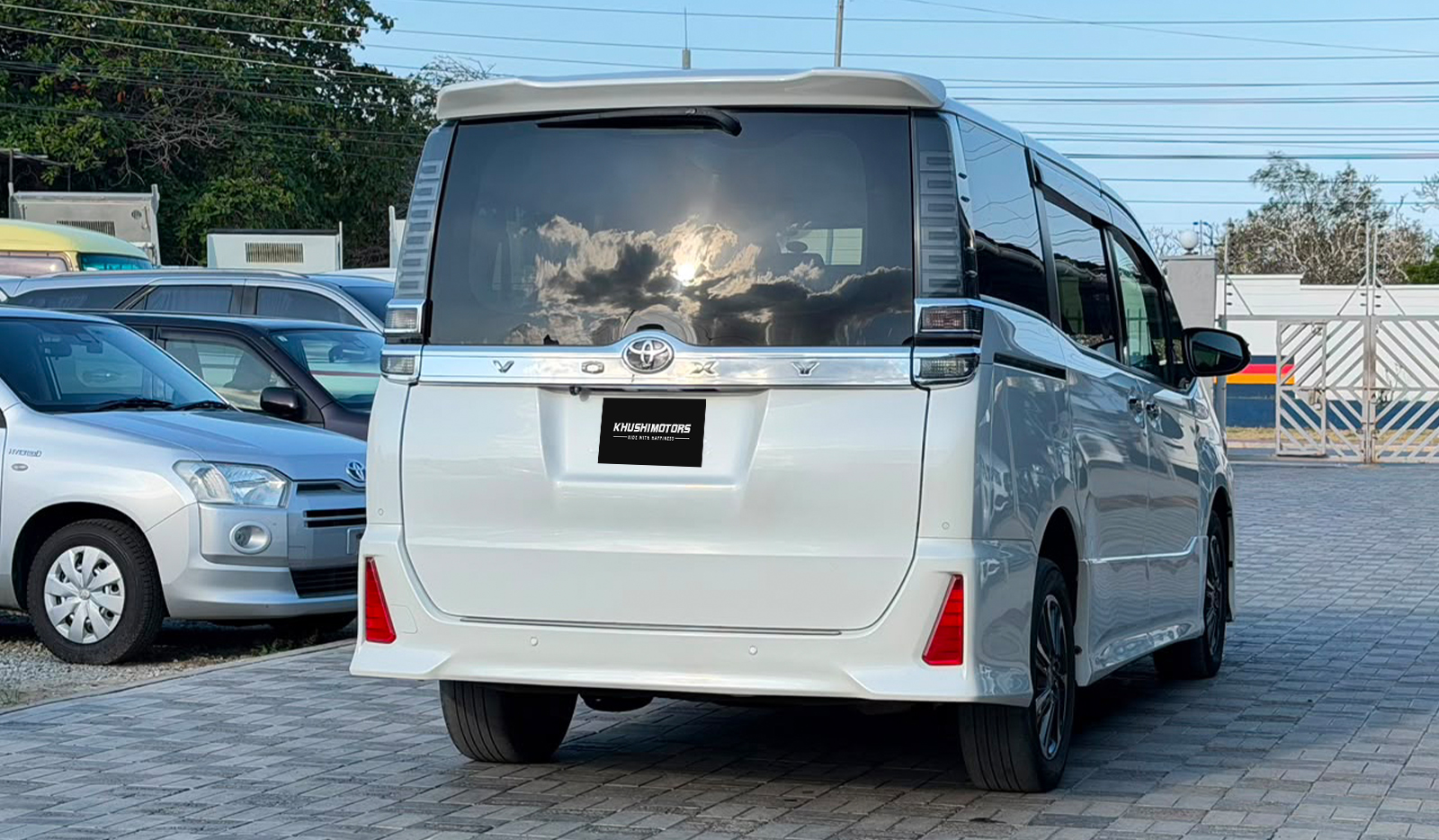 2019 Toyota Voxy ZS image-6