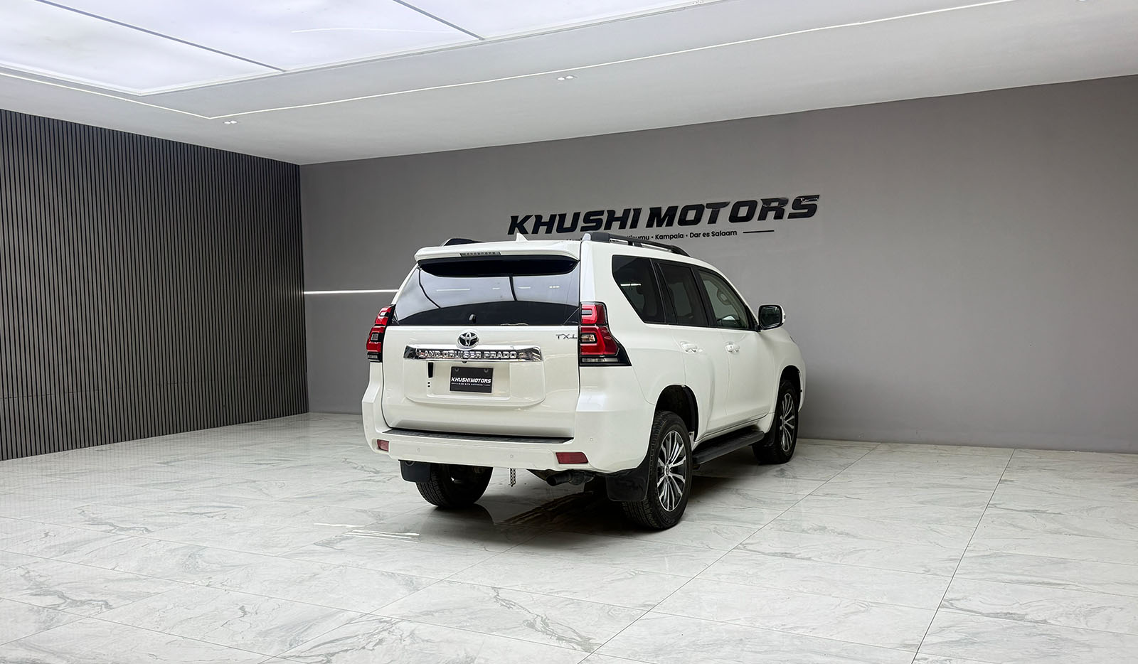 2020 Toyota Land Cruiser Prado TX L image-6