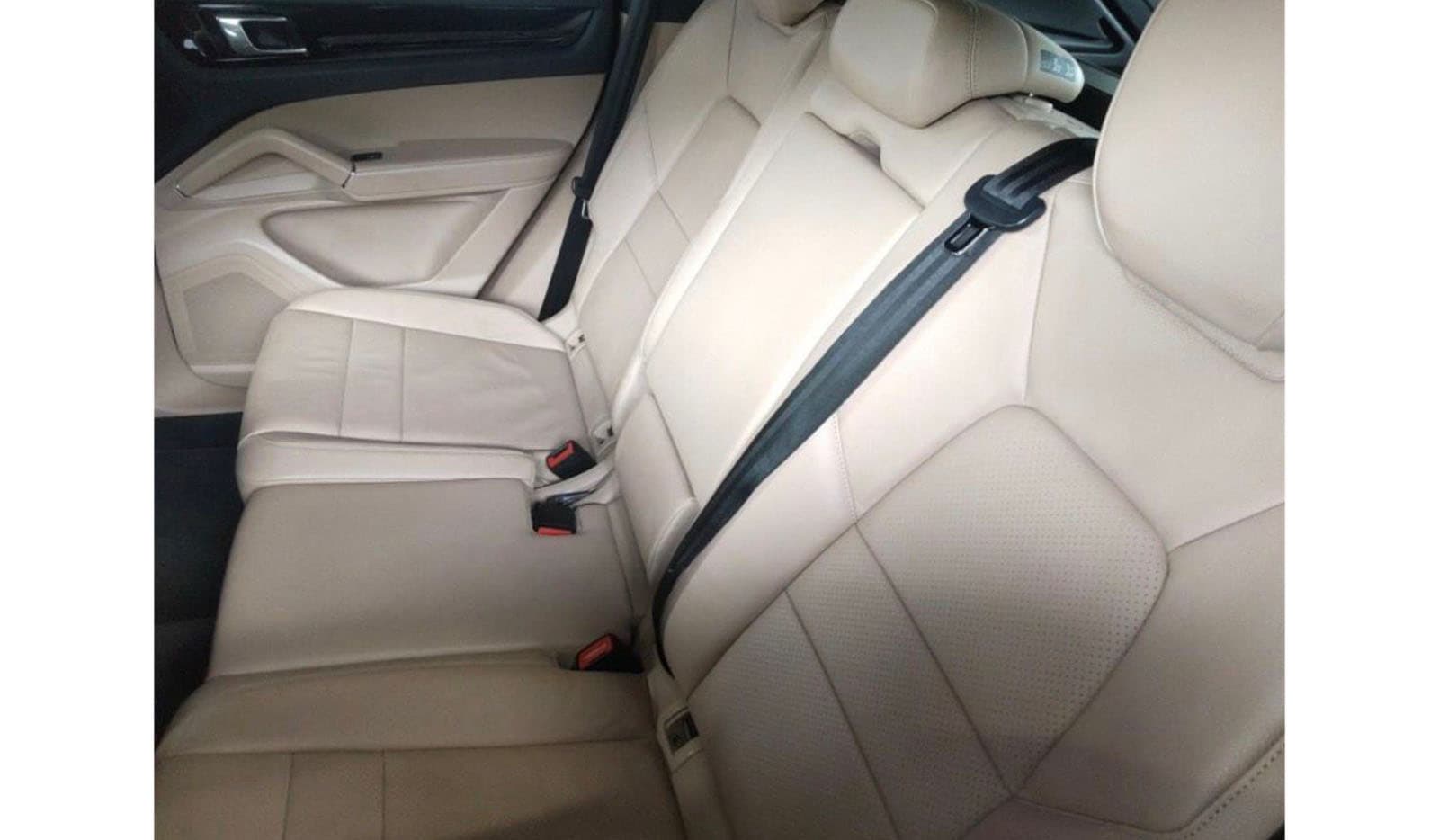 2019 Porsche Cayenne Base Grade image-6