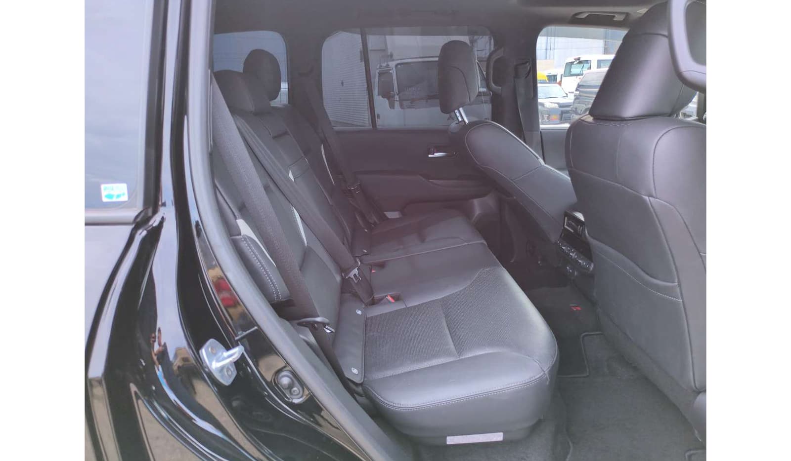 2022 Toyota Land Cruiser image-6