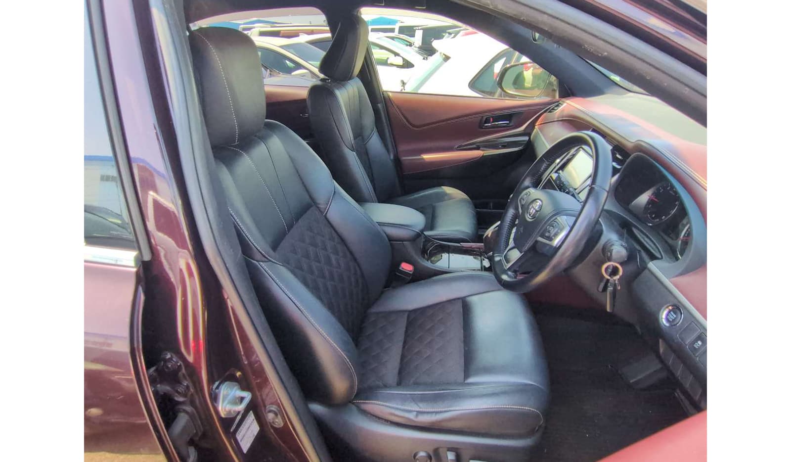 2014 Toyota Harrier image-6