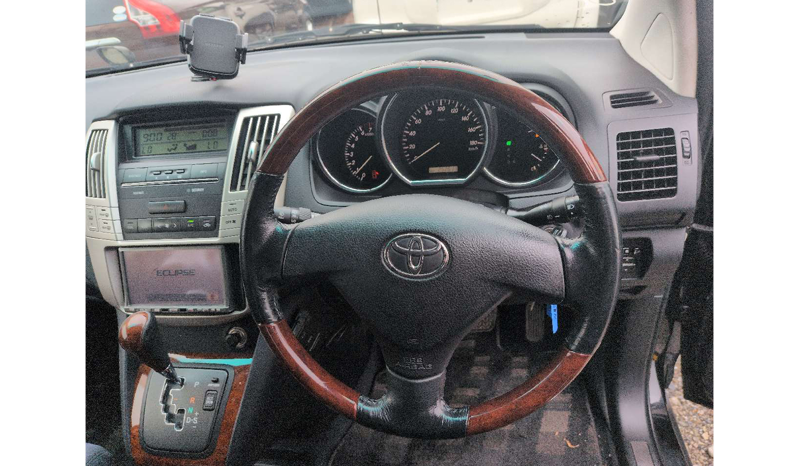 2012 Toyota Harrier image-6