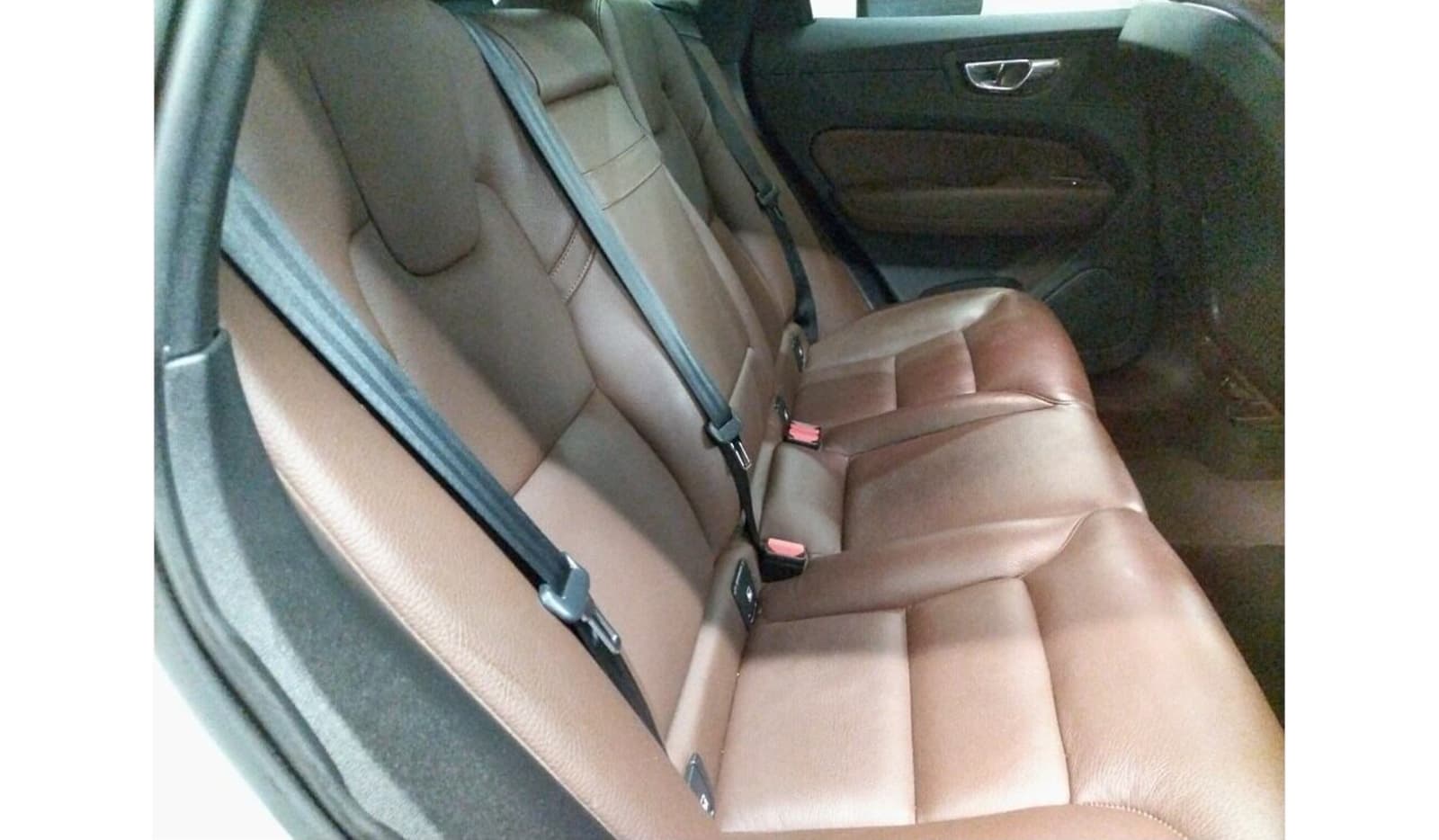 2018 Volvo XC60 image-6