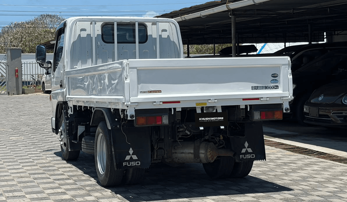 2018 Mitsubishi Canter 5.5 Ton image-6