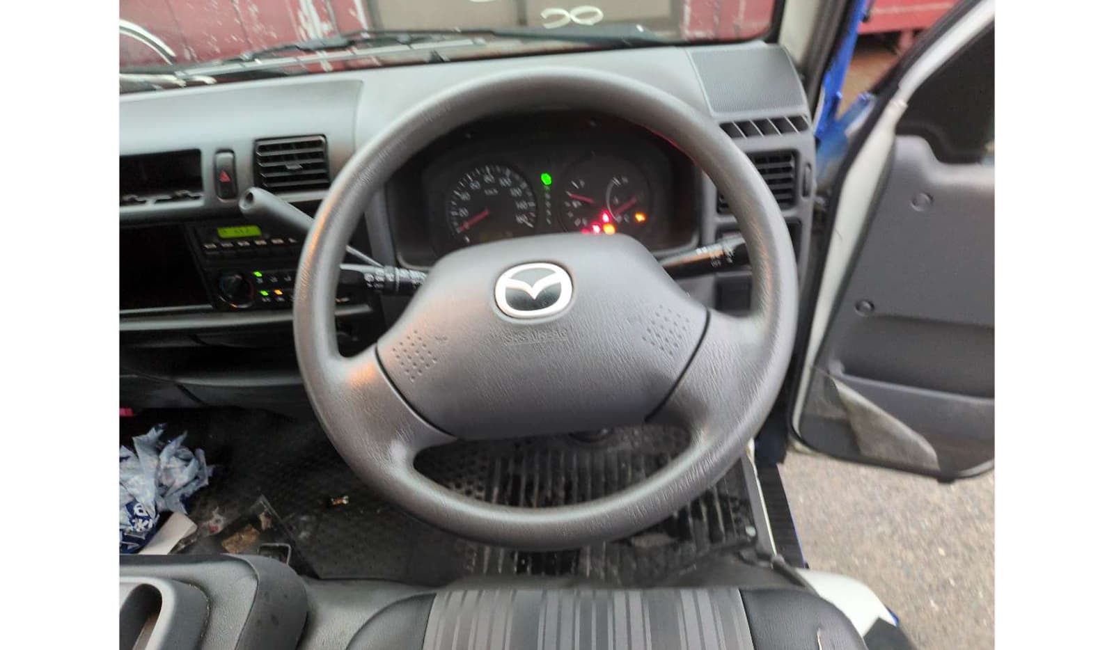 2020 Mazda Bongo DX image-6