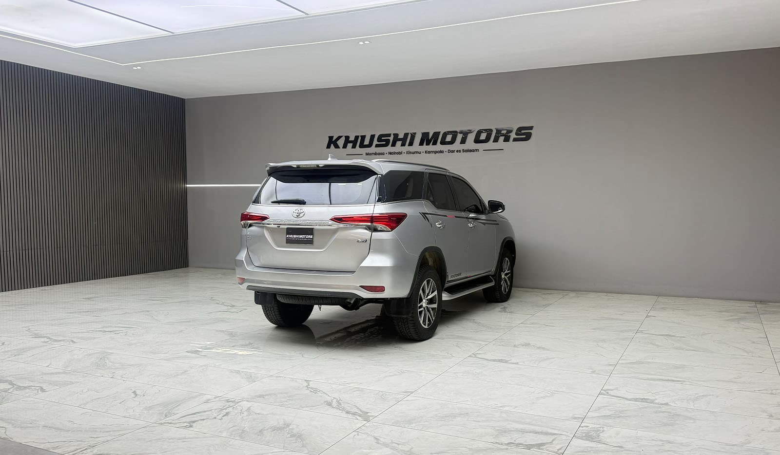 2019 Toyota Fortuner image-6