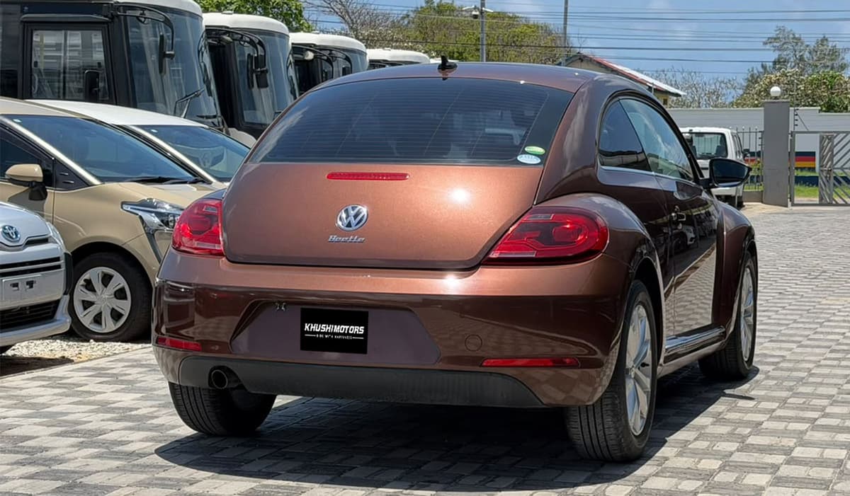 2018 Volkswagen Beetle Design image-6