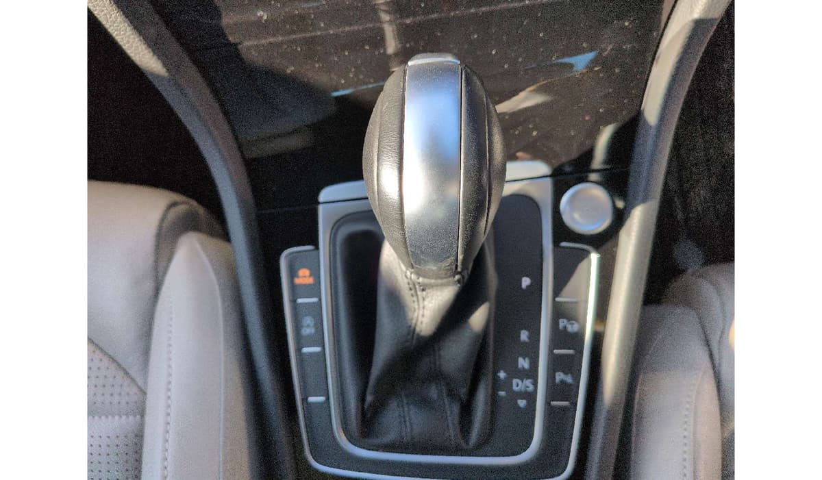 2020 Volkswagen Golf Variant image-6