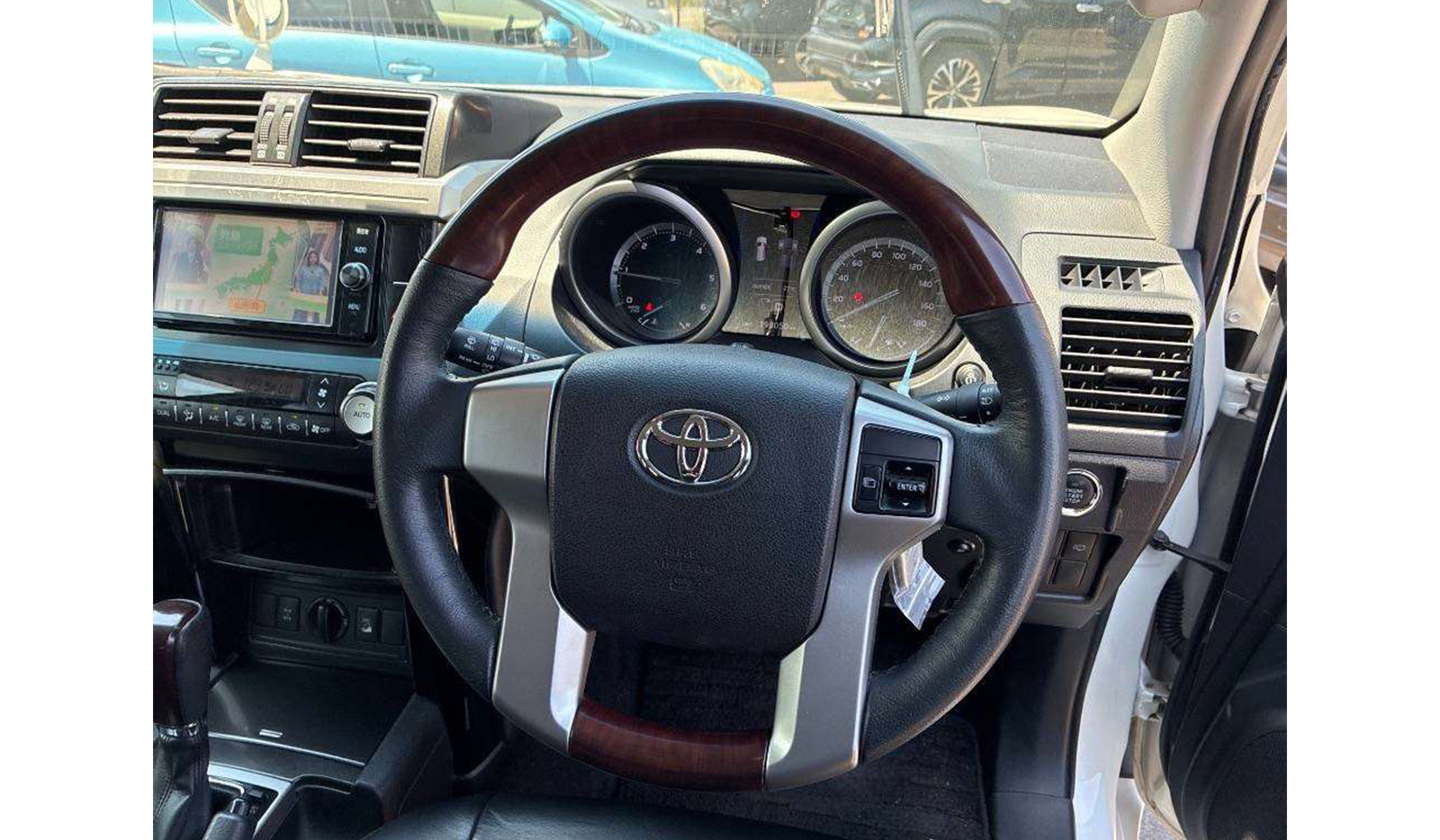 2017 Toyota Land Cruiser Prado image-6