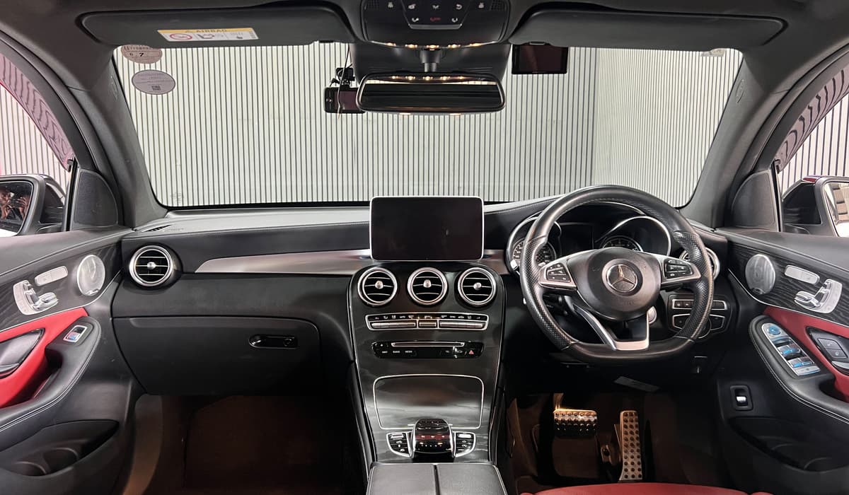 2018 Mercedes-AMG G-Class 4Matic GLC43 image-7