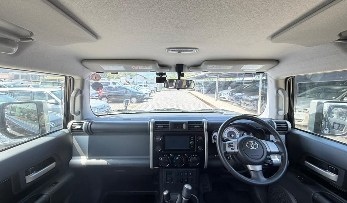 2018 Toyota Fj Cruiser Color Package image-7