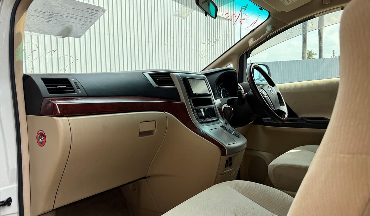 2009 Toyota Alphard X image-7