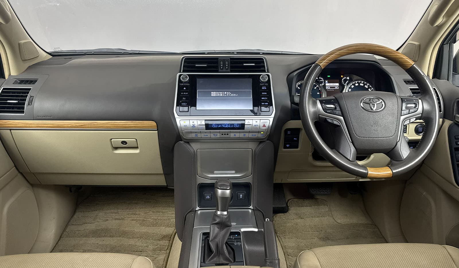 2019 Toyota Land Cruiser Prado TX-L image-7