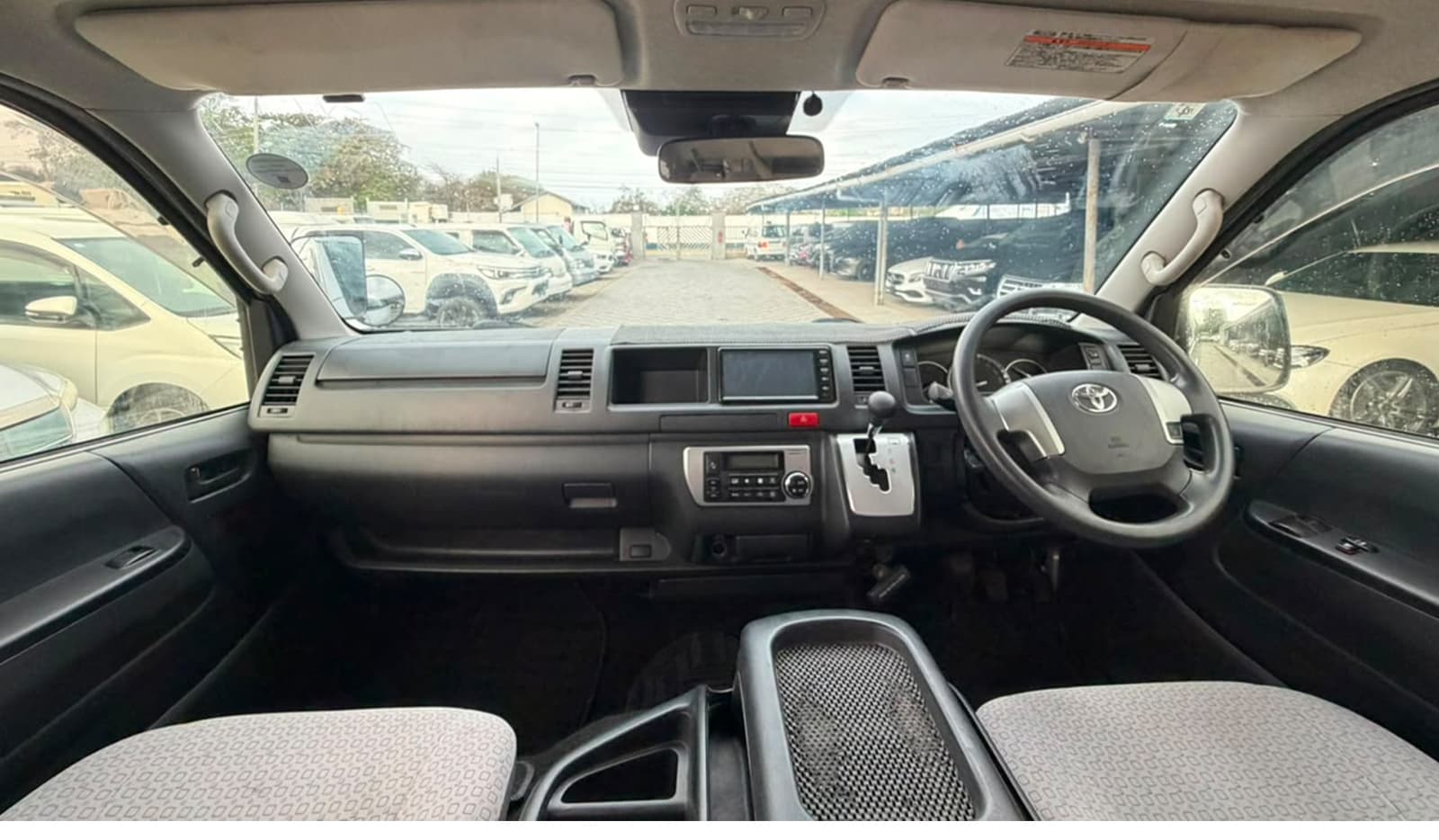 2019 Toyota Hiace SUPER LONG GL image-7