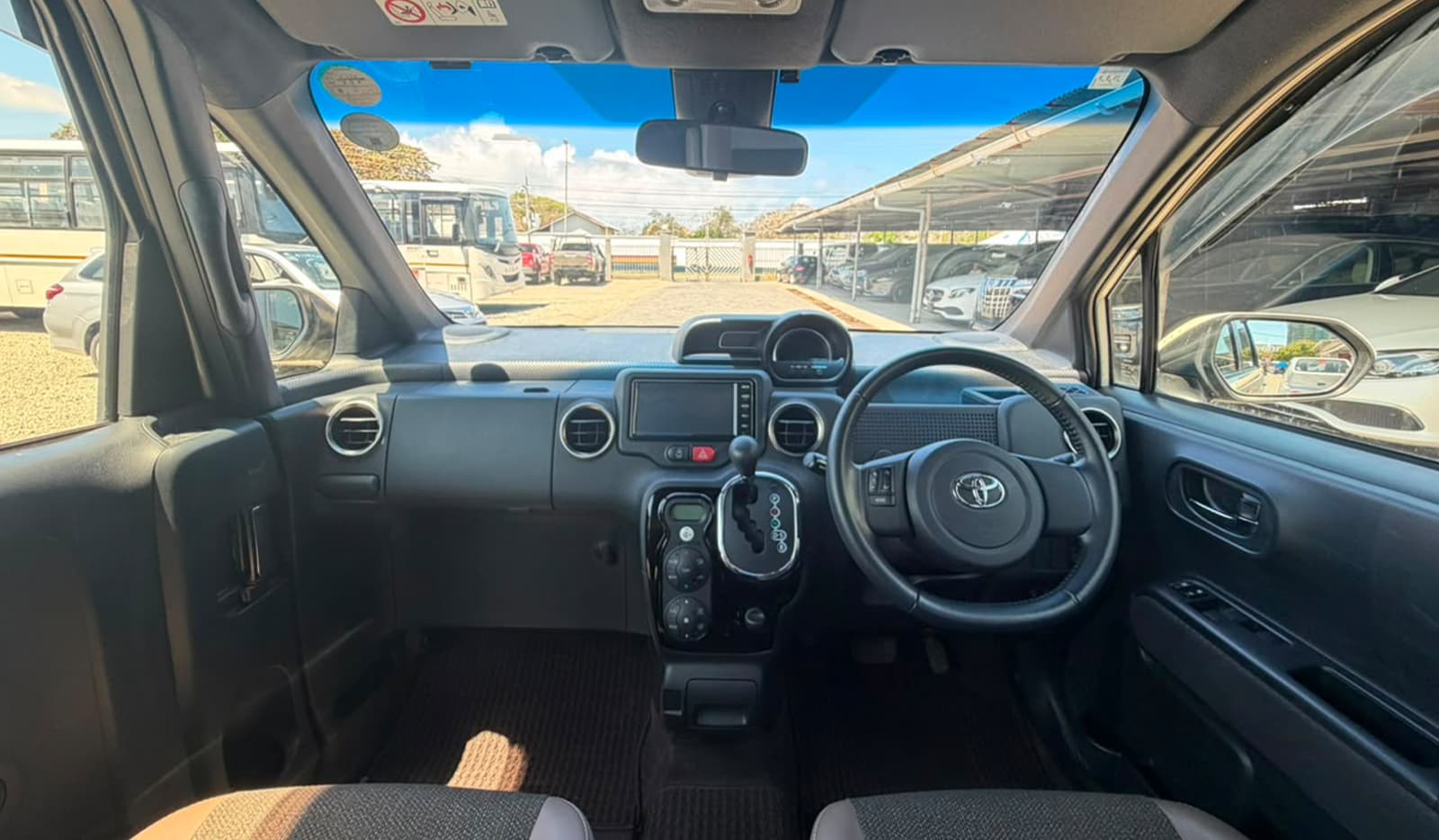 2019 Toyota Porte F-Lafine image-7