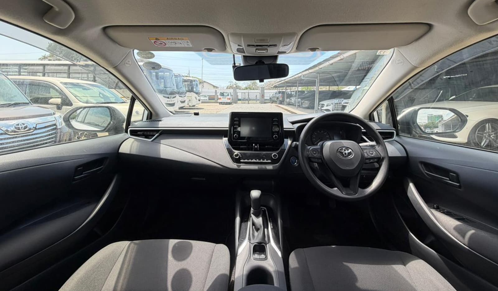 2020 Toyota Corolla Touring HYBRID GX image-7