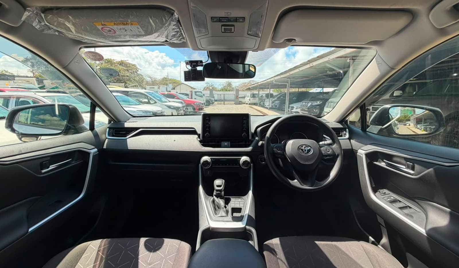 2021 Toyota RAV-4 X image-7