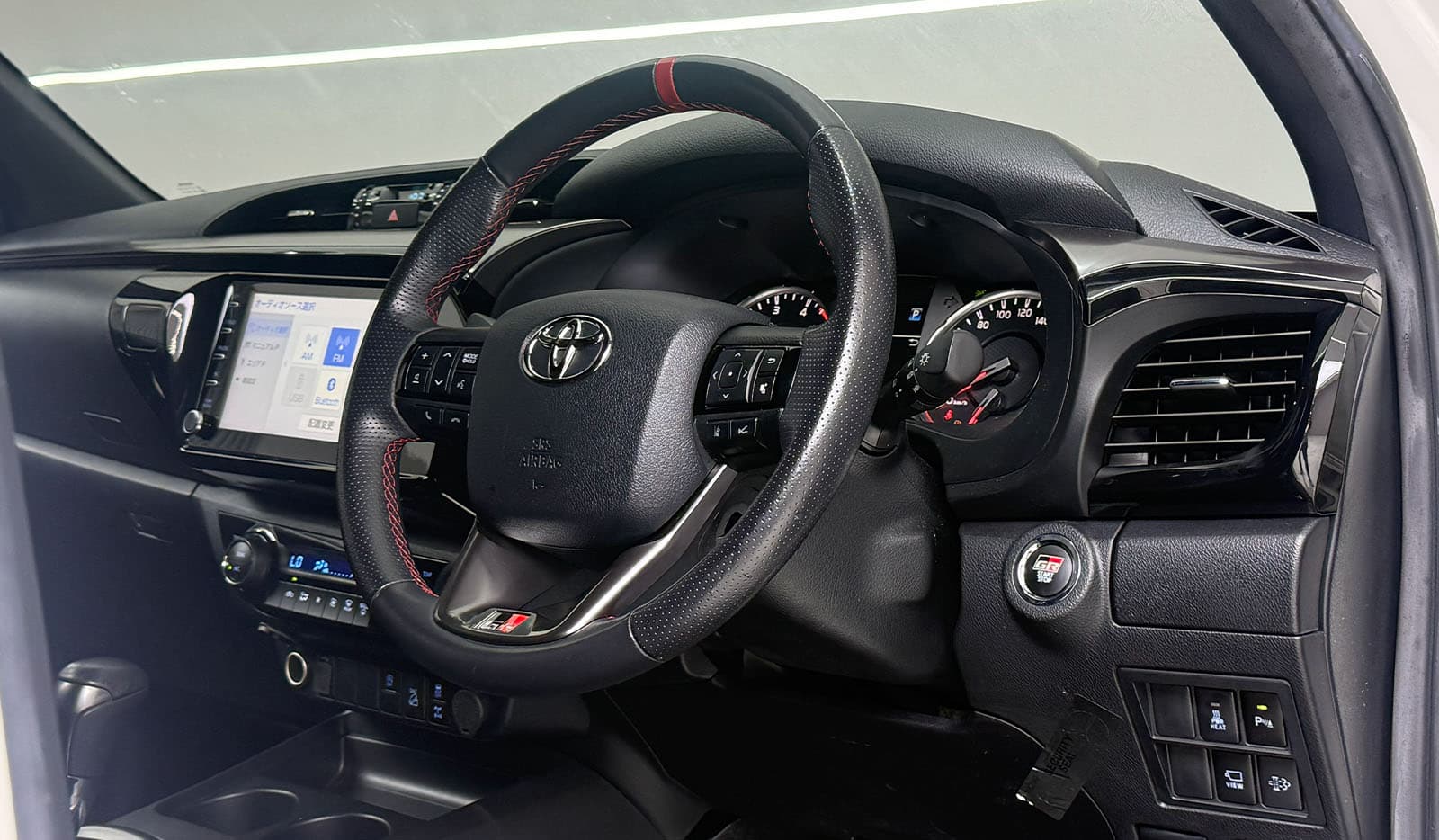 2021 Toyota Hilux Z GR SPORT image-8