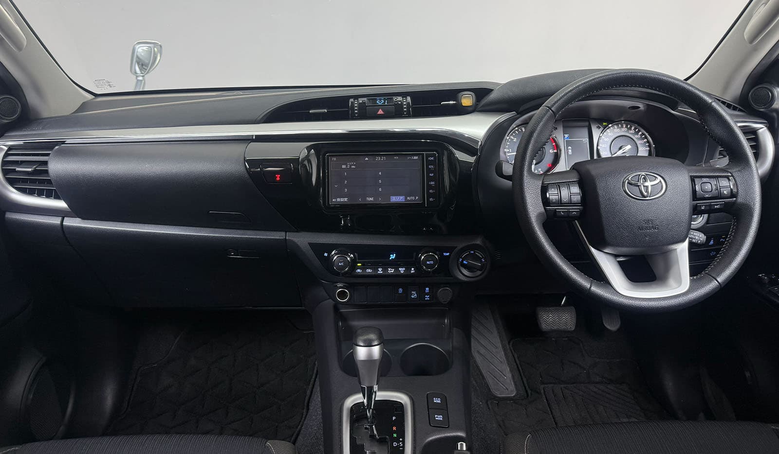 2021 Toyota Hilux Z image-7