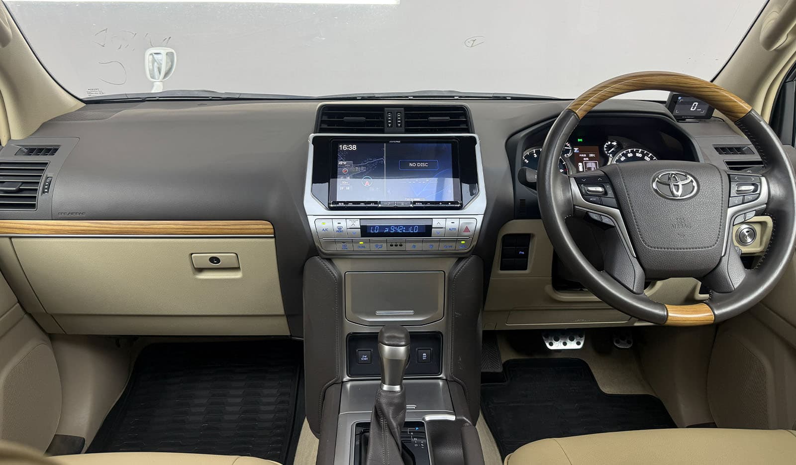 2019 Toyota Land Cruiser Prado TX image-7