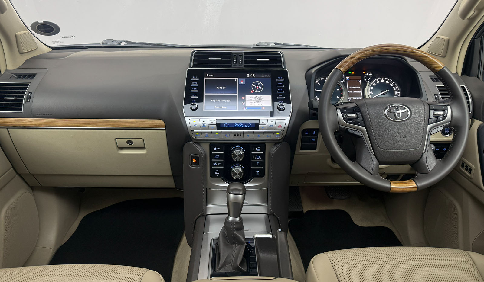 2021 Toyota Land Cruiser Prado VXL image-7