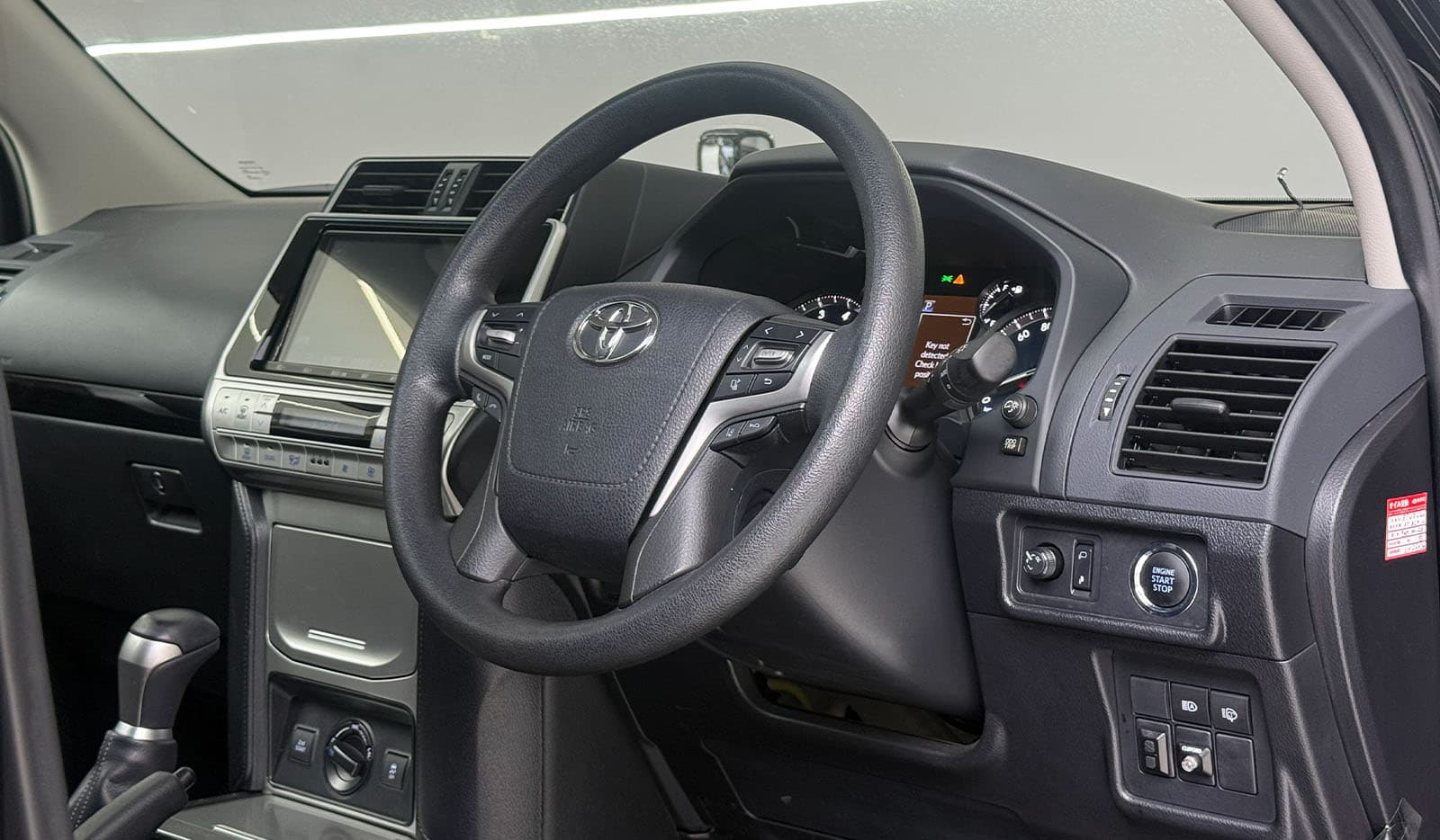 2020 Toyota Land Cruiser Prado TX image-7