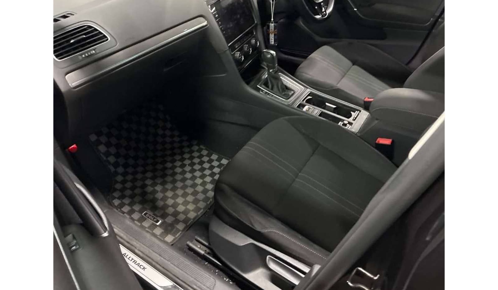 2019 Volkswagen Golf Alltrack TSI 4Motion image-7