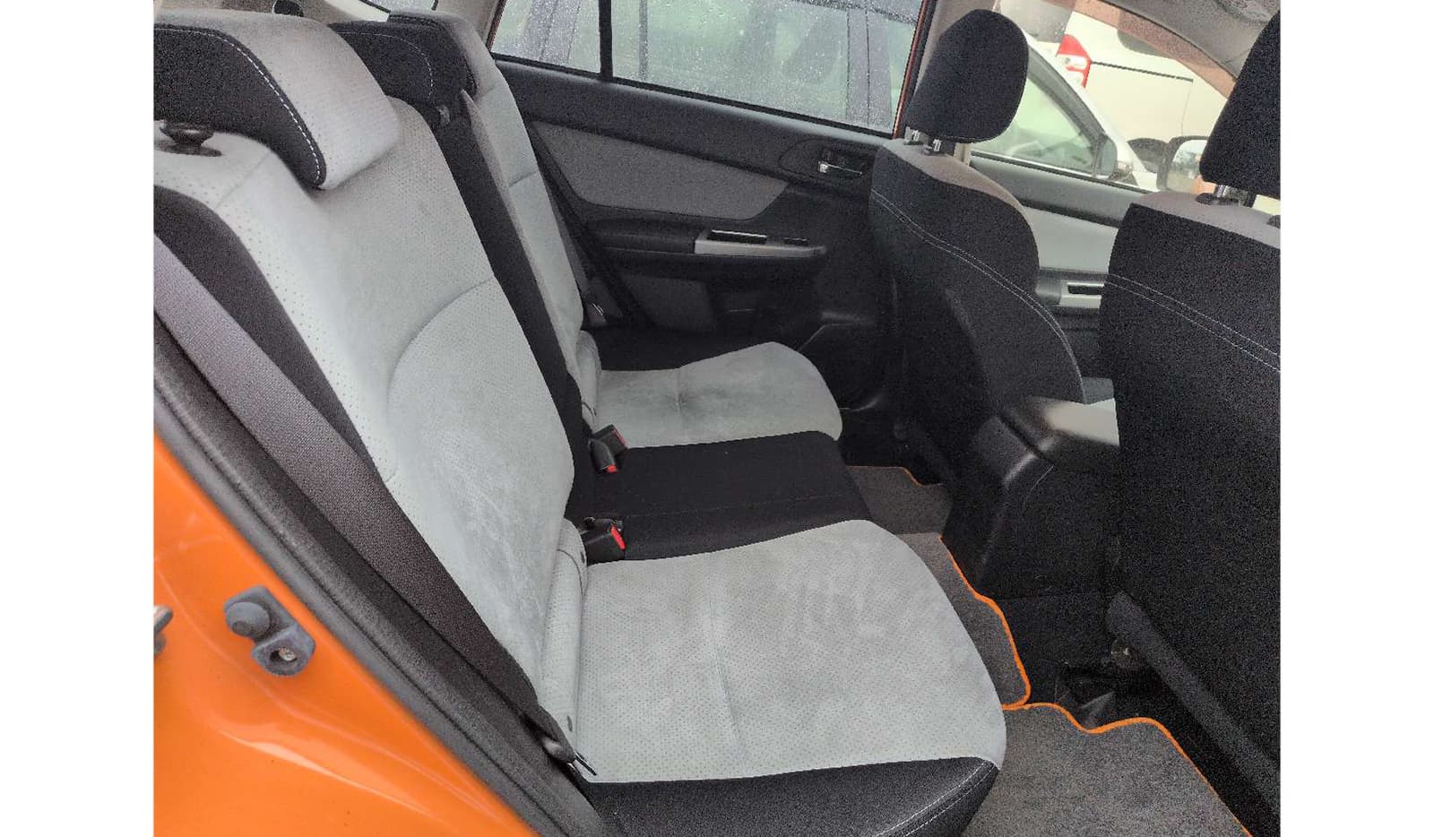 2013 Subaru Xv image-8