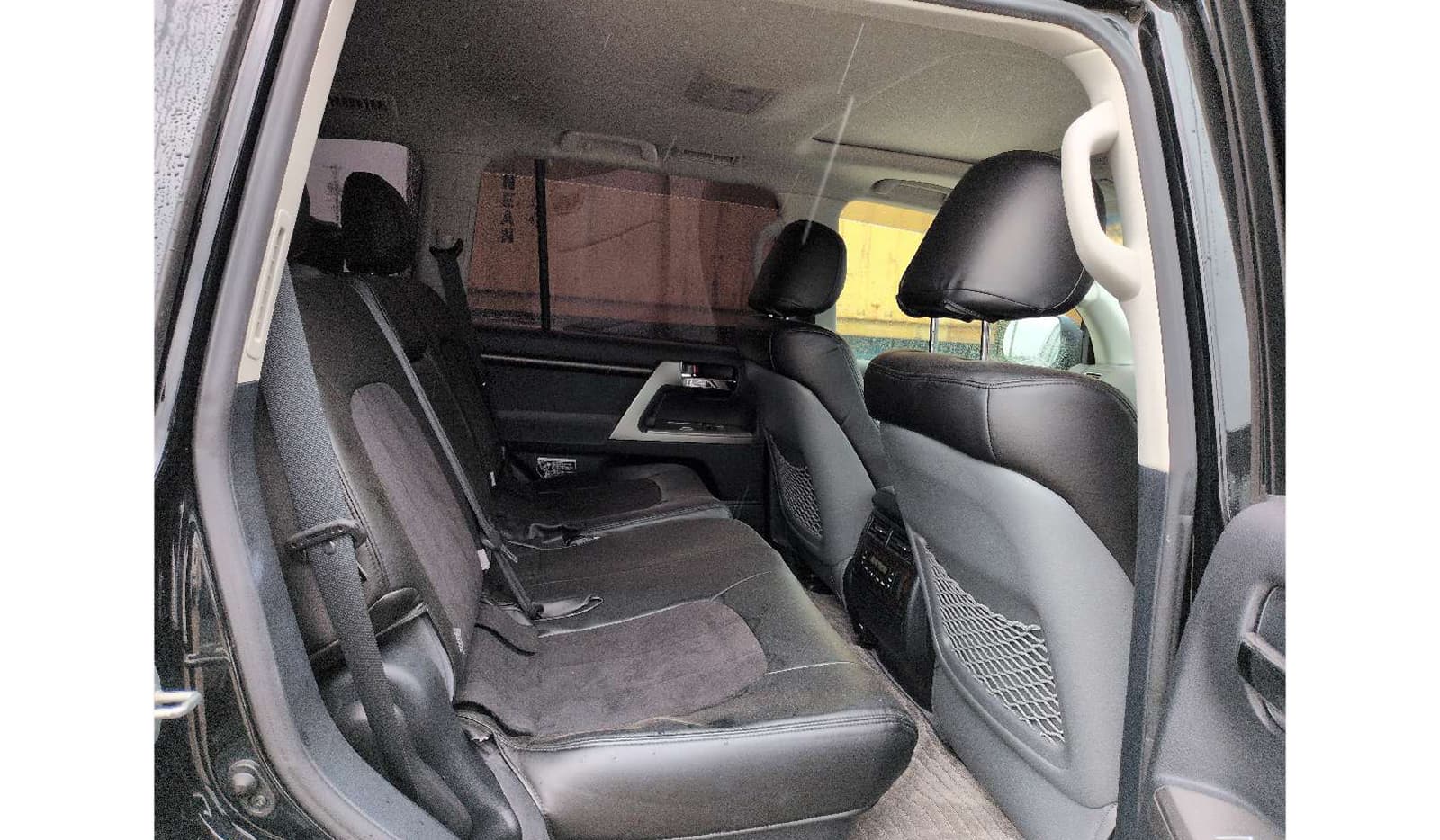 2013 Toyota Land Cruiser image-8