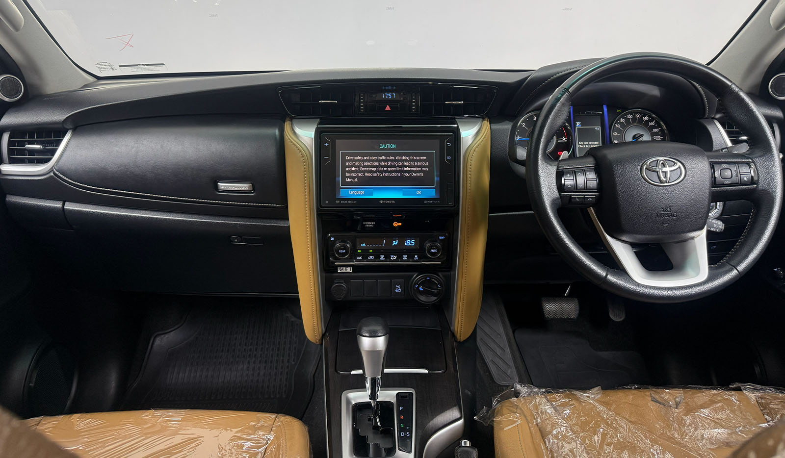 2019 Toyota Fortuner image-7
