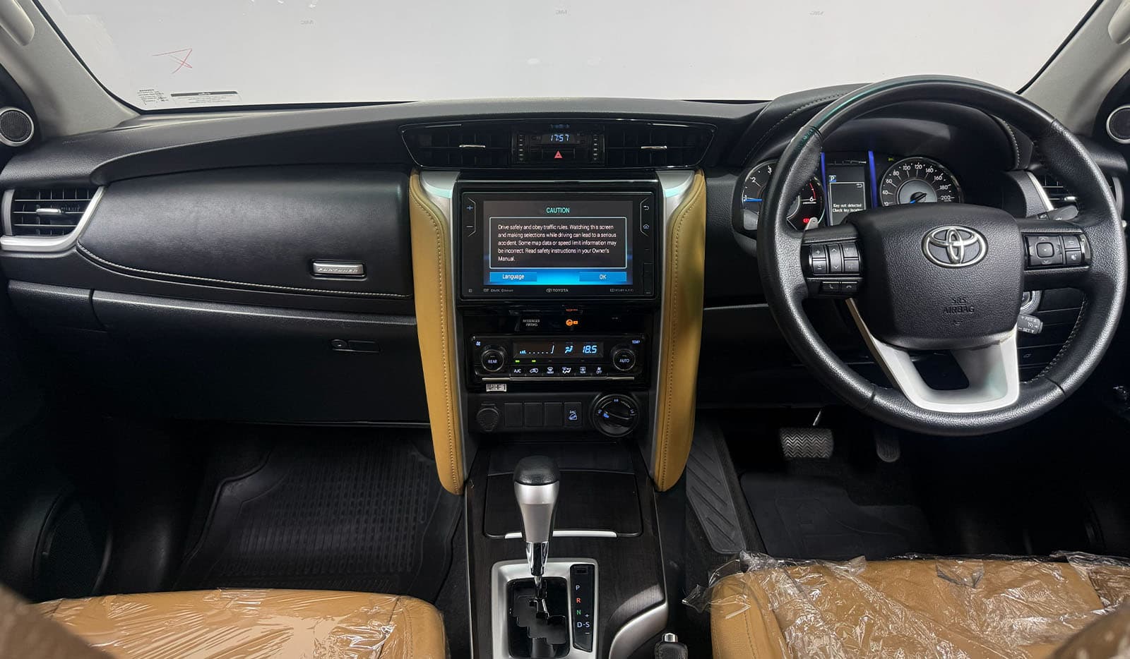 2019 Toyota Fortuner image-7